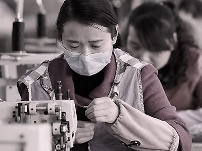 找箱包定制工厂需注意的关键事项